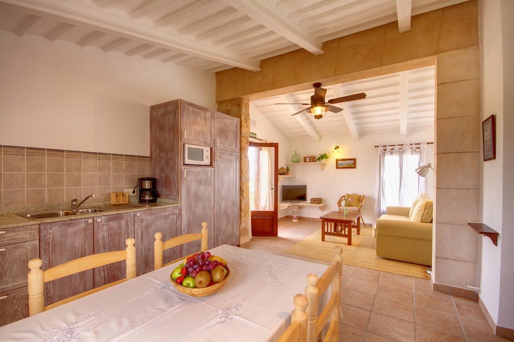 Finca Agroturismo Can Carro Campos  Værelse billede